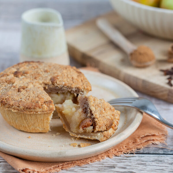 spiced apple crumble