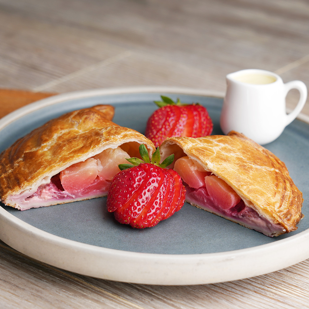 Apple, Berries & Custard Pasty The Real Pie Company